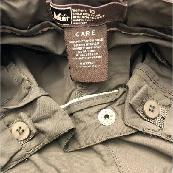 REI Women’s Measured Outdoor Hiking Vented Cargo Shorts - Picture 8 of 8